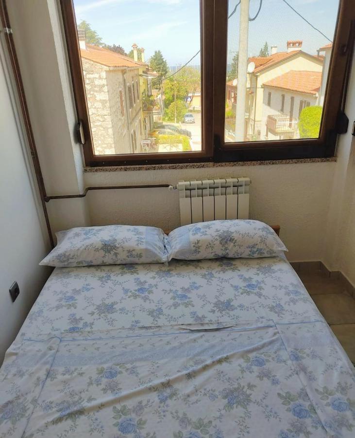 Apartments Nena Funtana Luaran gambar